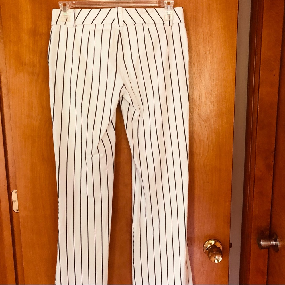 GUESS JEANS low rise slacks - Picture 2 of 3